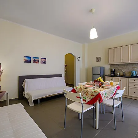 Pavlina's 1 Holiday home