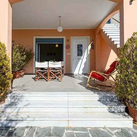 Holiday home Pavlina's 1 *