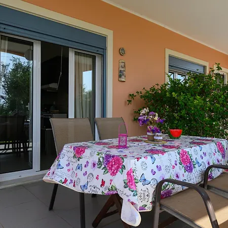 Pavlina's 1 Holiday home *